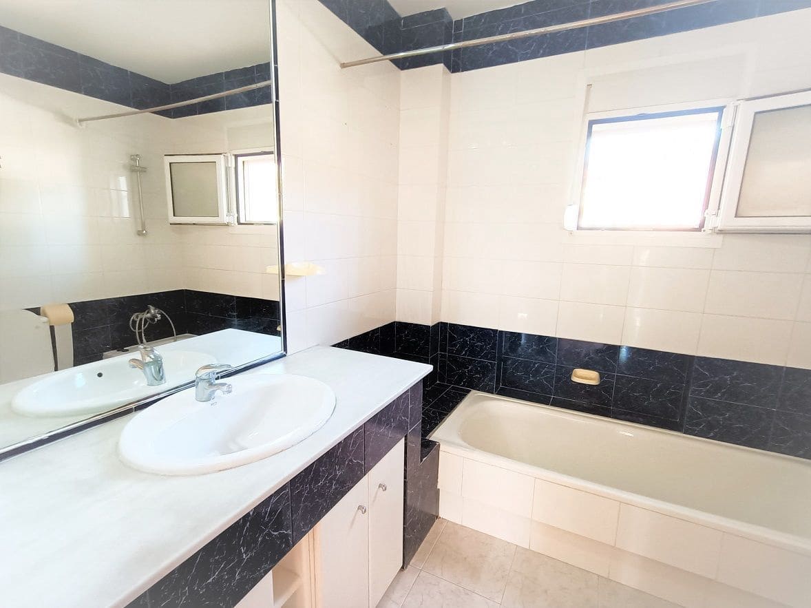 5 soverom Villa til salgs i Benidorm med svømmebasseng garasje - € 477 000 (Ref: 8317715)