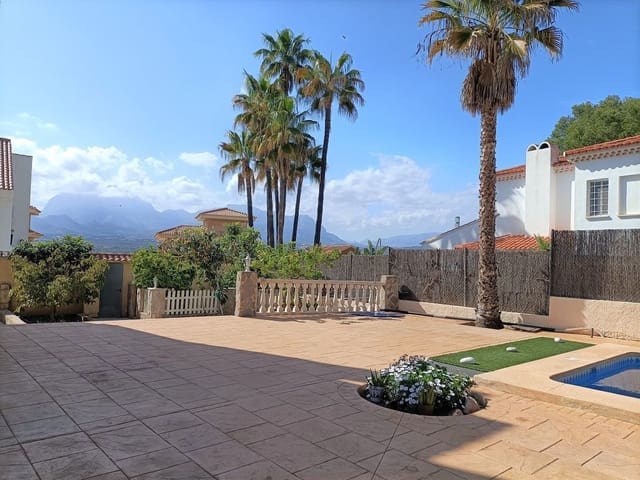 5 soverom Villa til salgs i Benidorm med svømmebasseng garasje - € 477 000 (Ref: 8317715)