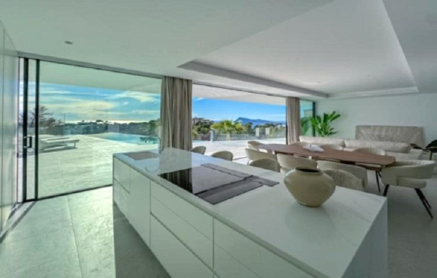 4 soveværelse Villa til salg i Altea med swimmingpool garage - € 2.290.000 (Ref: 8351823)