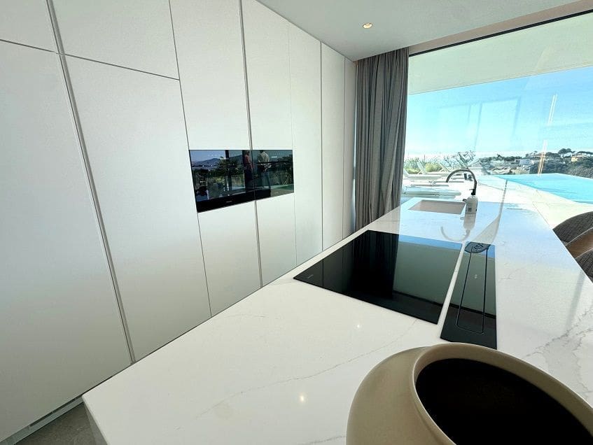 4 soveværelse Villa til salg i Altea med swimmingpool garage - € 2.290.000 (Ref: 8351823)