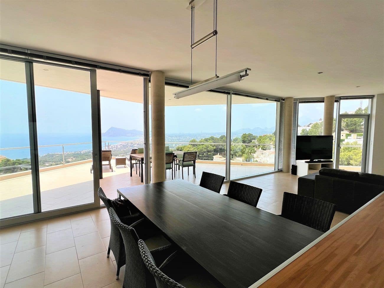 6 bedroom Villa for sale in Altea with pool garage - € 1,999,000 (Ref: 8358447)