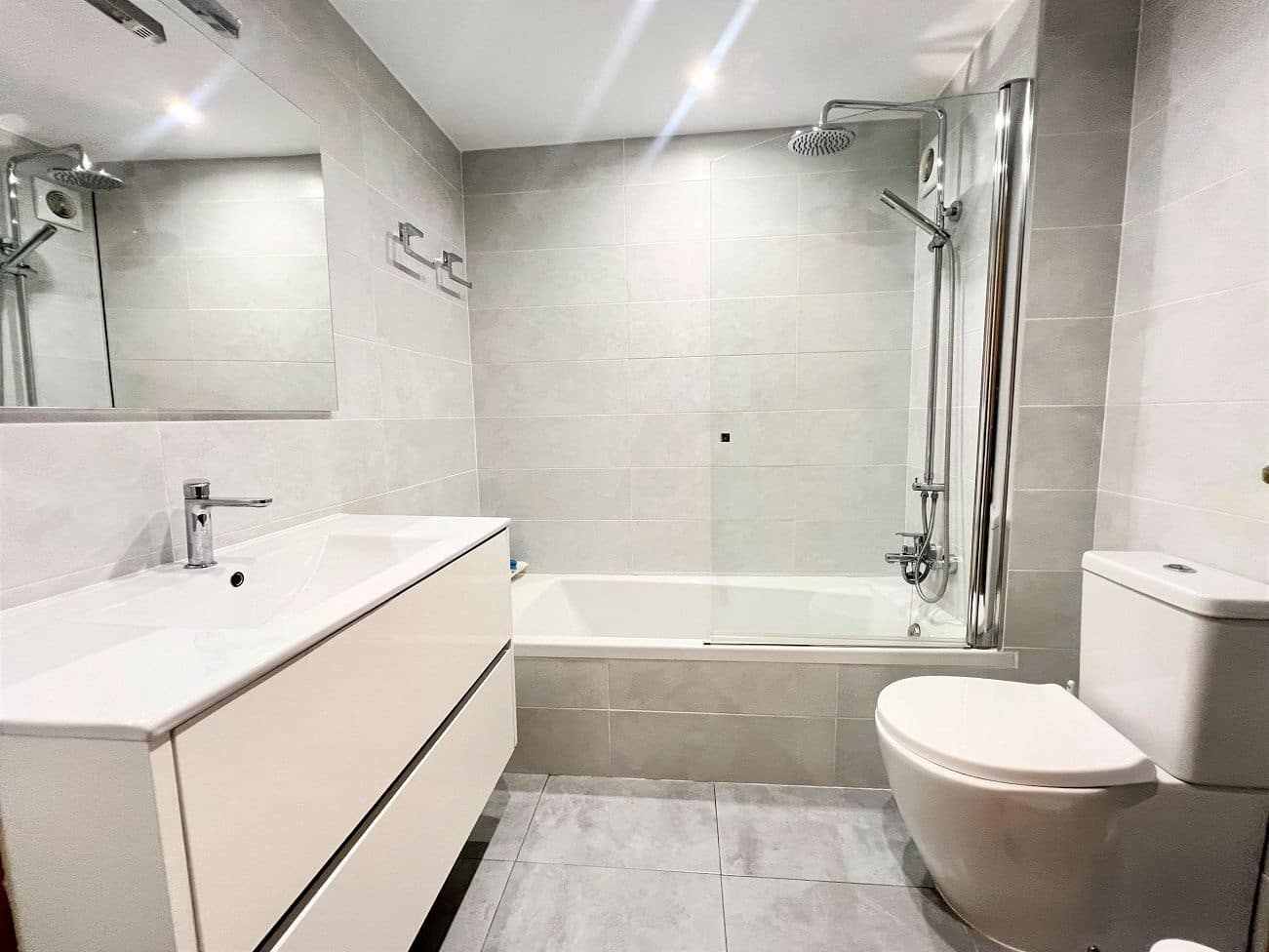 2 sovrum Lägenhet för semesterbostäder i Altea med pool - 950 € (Ref: 8394608)