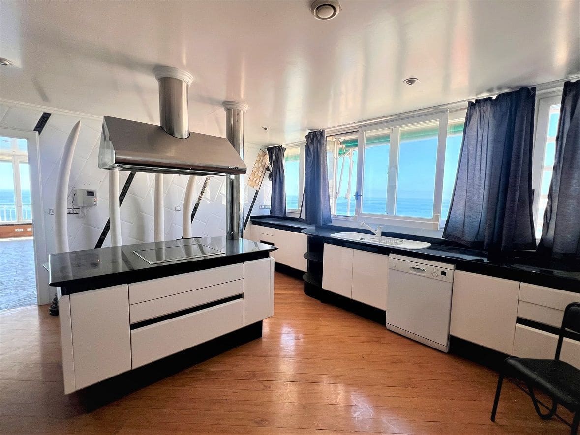 4 soverom Penthouse til salgs i Benidorm med garasje - € 1 000 000 (Ref: 8419201)