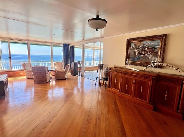 4 soveværelse Penthouse til salg i Levante, Benidorm med garage - € 1.000.000 (Ref: 8419201)