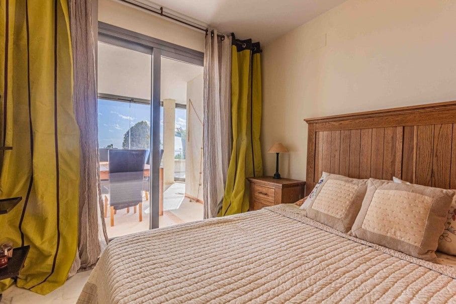 3 bedroom Apartment for sale in Altea with pool garage - € 775,000 (Ref: 8449911)