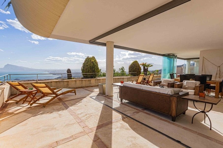 3 bedroom Apartment for sale in Altea with pool garage - € 775,000 (Ref: 8449911)