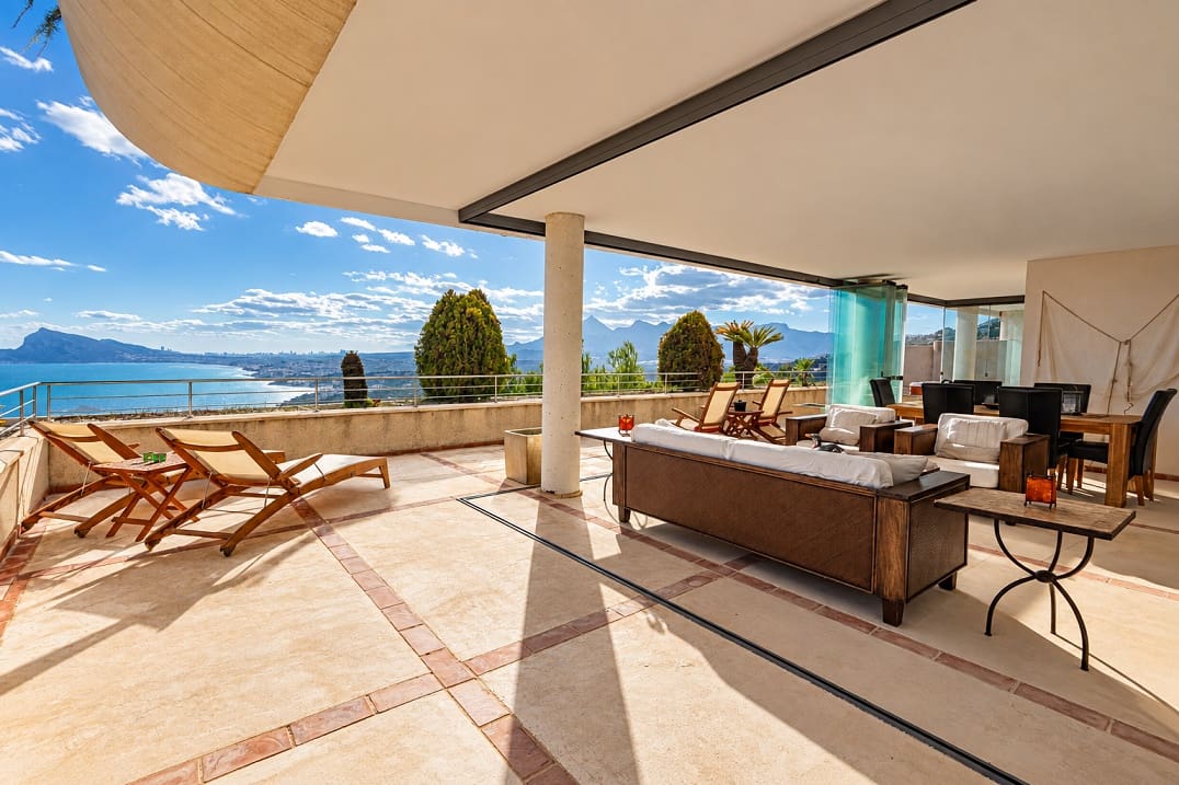 Apartamento de 3 habitaciones en Altea en venta con piscina garaje - 690.000 € (Ref: 8449911)