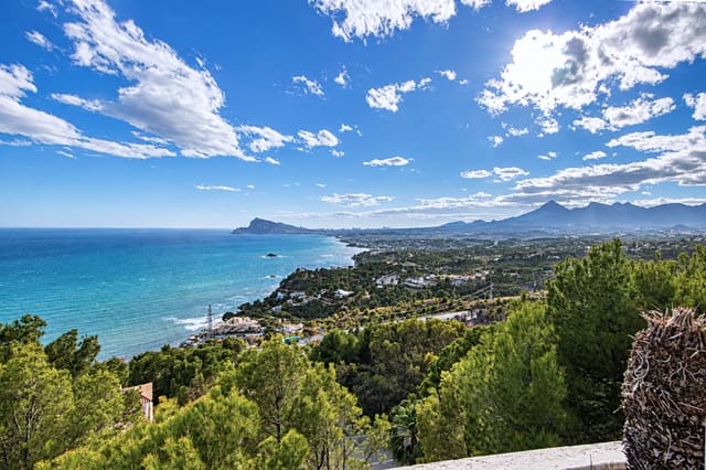 Apartamento de 3 habitaciones en Altea en venta con piscina garaje - 690.000 € (Ref: 8449911)