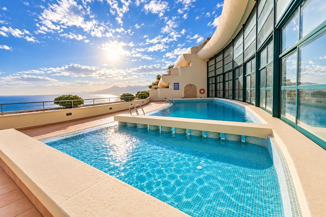 Apartamento de 3 habitaciones en Altea en venta con piscina garaje - 690.000 € (Ref: 8449911)