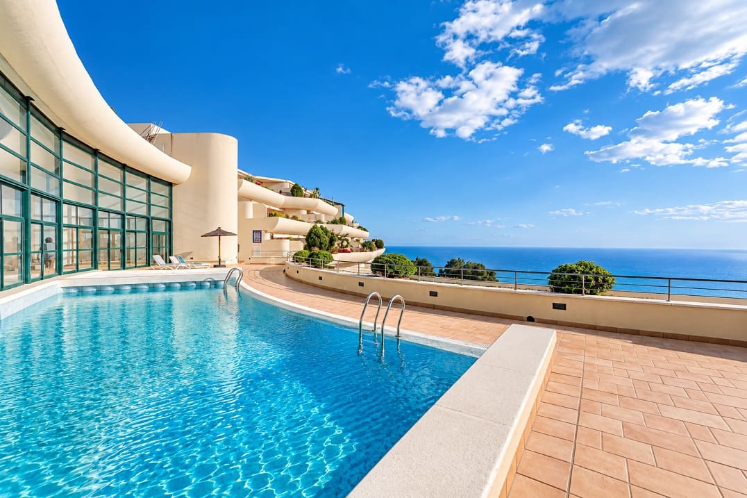 Apartamento de 3 habitaciones en Altea en venta con piscina garaje - 690.000 € (Ref: 8449911)