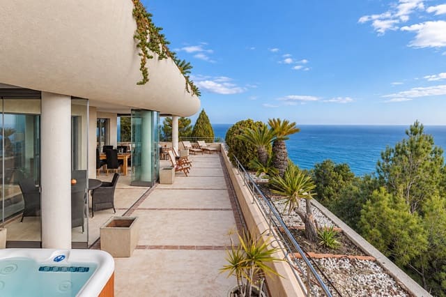 Apartamento de 3 habitaciones en Altea en venta con piscina garaje - 690.000 € (Ref: 8449911)
