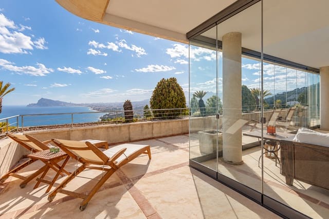 Apartamento de 3 habitaciones en Altea en venta con piscina garaje - 690.000 € (Ref: 8449911)