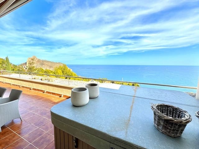 3 bedroom Apartment for sale in Altea with pool garage - € 589,000 (Ref: 8533695)