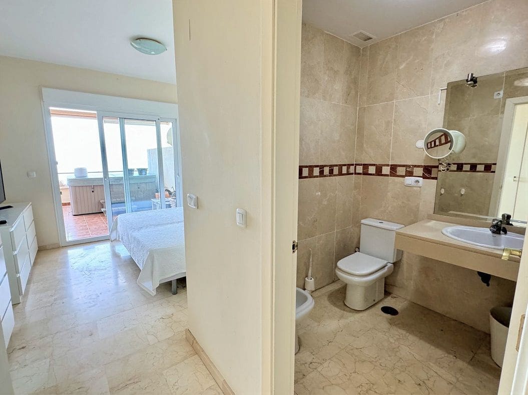 3 bedroom Apartment for sale in Altea with pool garage - € 589,000 (Ref: 8533695)