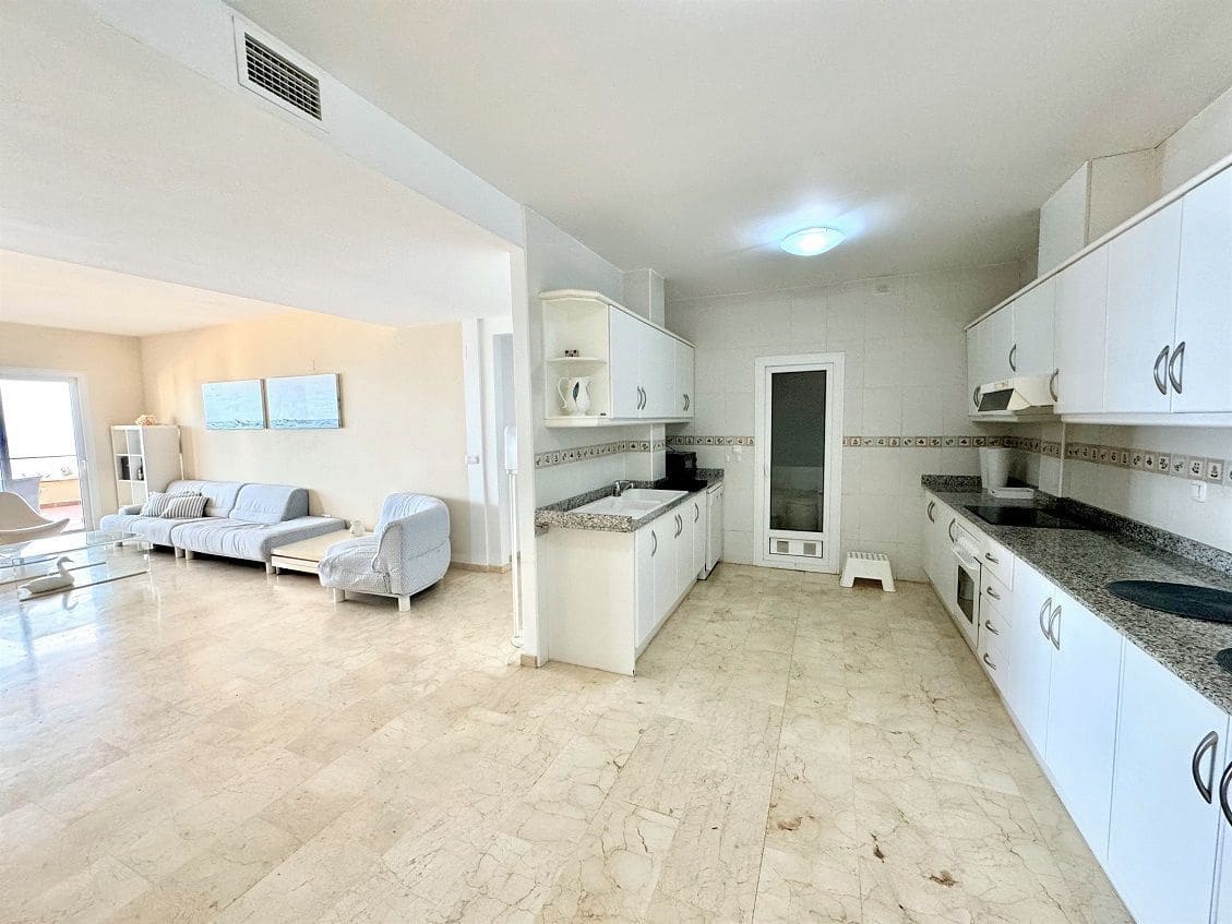 3 bedroom Apartment for sale in Altea with pool garage - € 589,000 (Ref: 8533695)