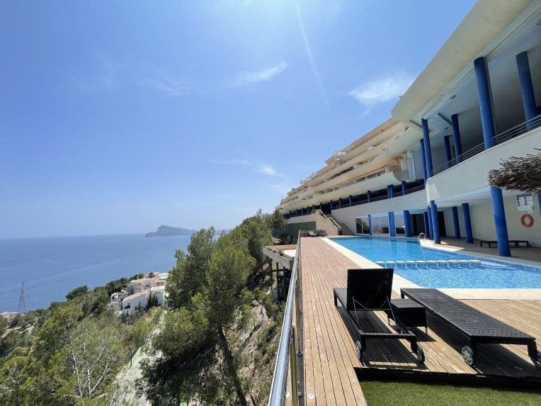 3 bedroom Apartment for sale in Altea with pool garage - € 589,000 (Ref: 8533695)
