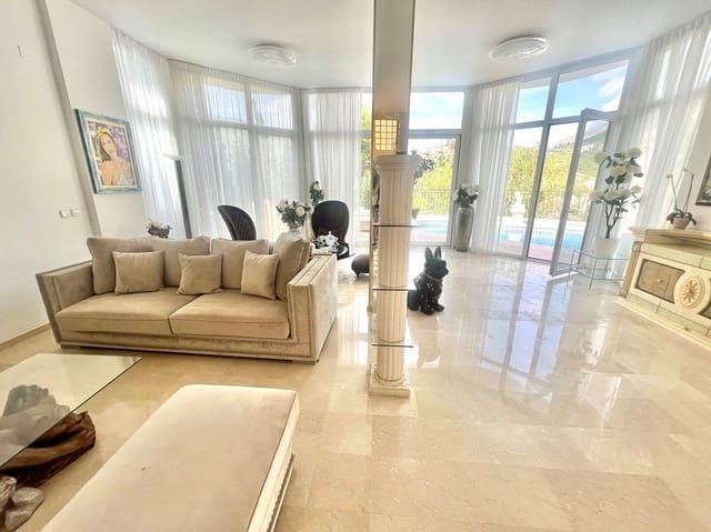 Chalet de 3 habitaciones en Altea en venta con piscina garaje - 950.000 € (Ref: 8638387)
