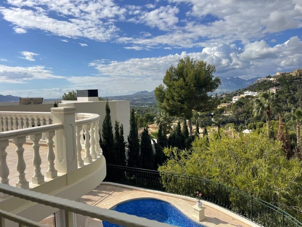 Chalet de 3 habitaciones en Altea en venta con piscina garaje - 950.000 € (Ref: 8638387)