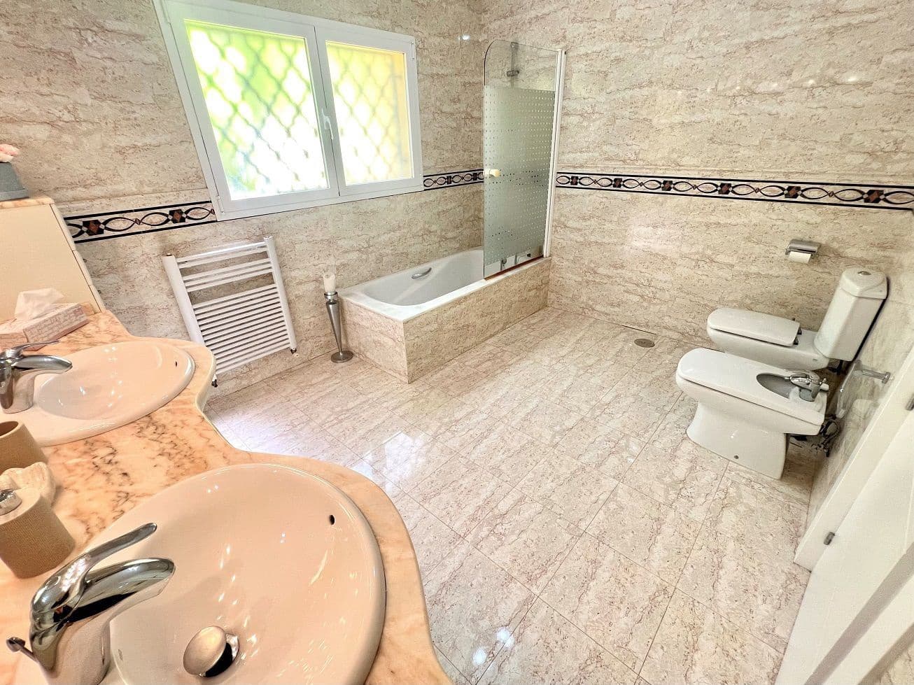 Chalet de 3 habitaciones en Altea en venta con piscina garaje - 950.000 € (Ref: 8638387)