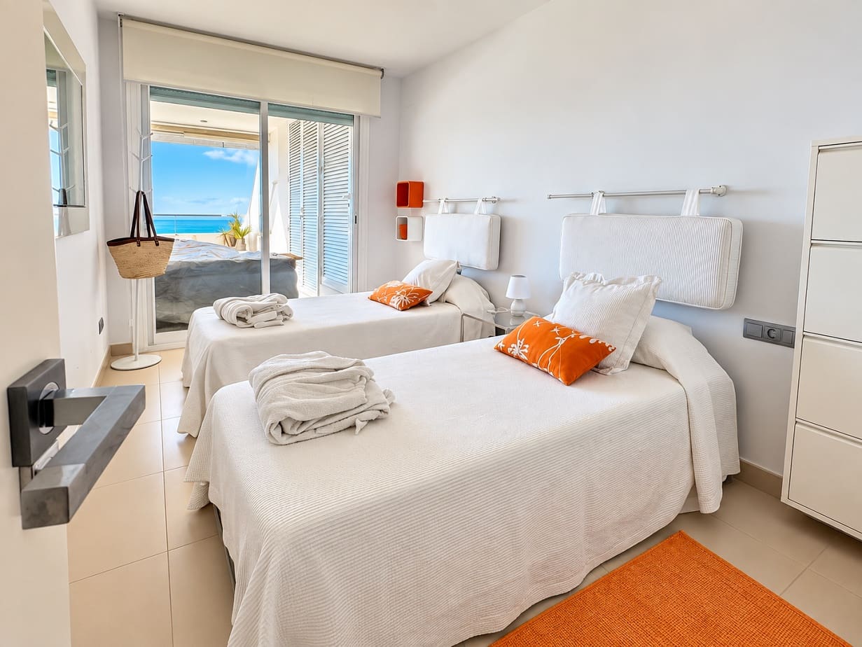 3 bedroom Apartment for sale in Altea with pool garage - € 750,000 (Ref: 8662081)