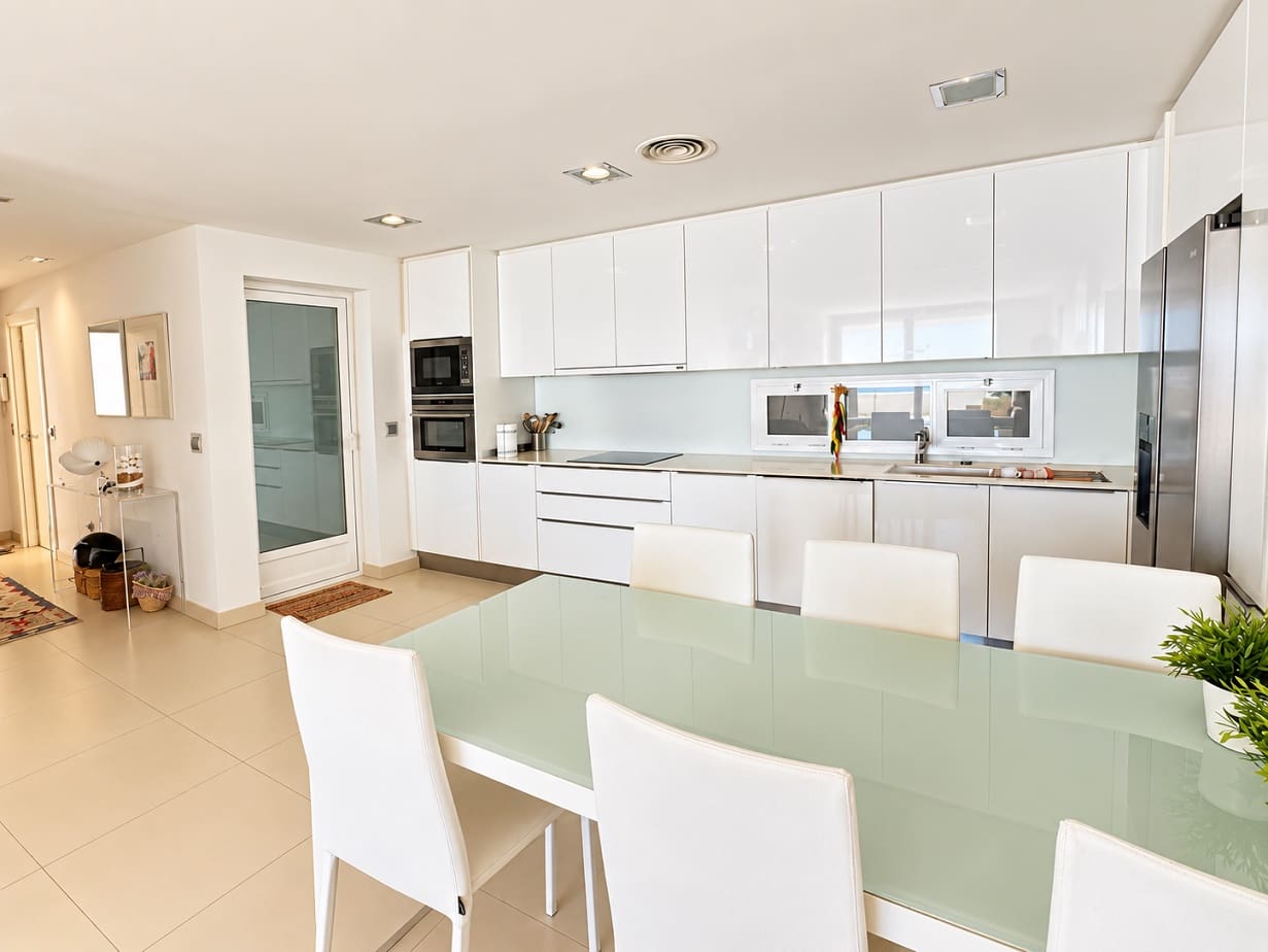 3 bedroom Apartment for sale in Altea with pool garage - € 750,000 (Ref: 8662081)