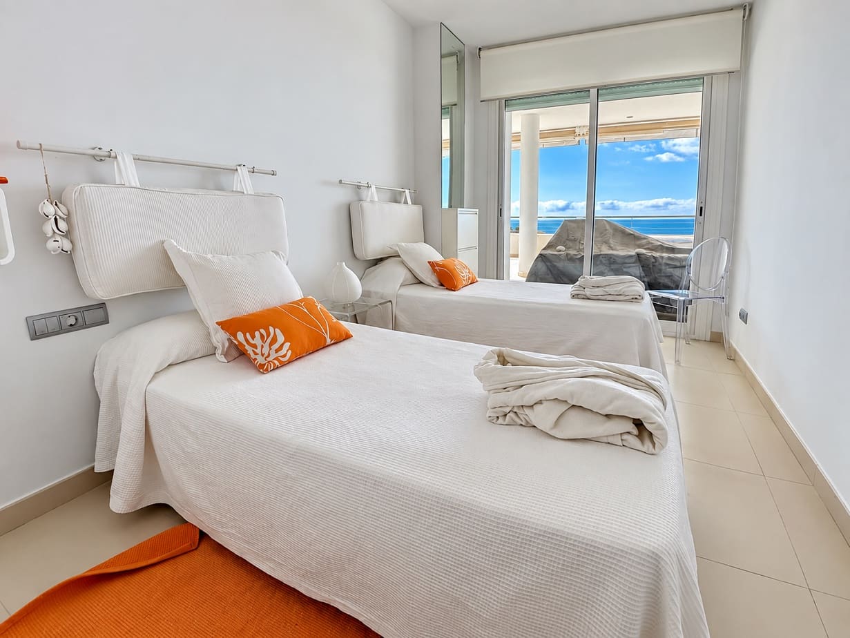 3 bedroom Apartment for sale in Altea with pool garage - € 750,000 (Ref: 8662081)