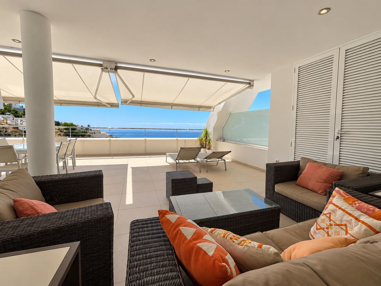 3 bedroom Apartment for sale in Altea with pool garage - € 750,000 (Ref: 8662081)