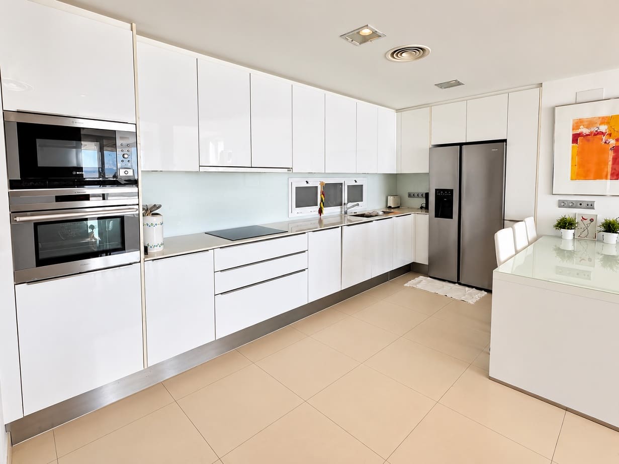 3 bedroom Apartment for sale in Altea with pool garage - € 750,000 (Ref: 8662081)