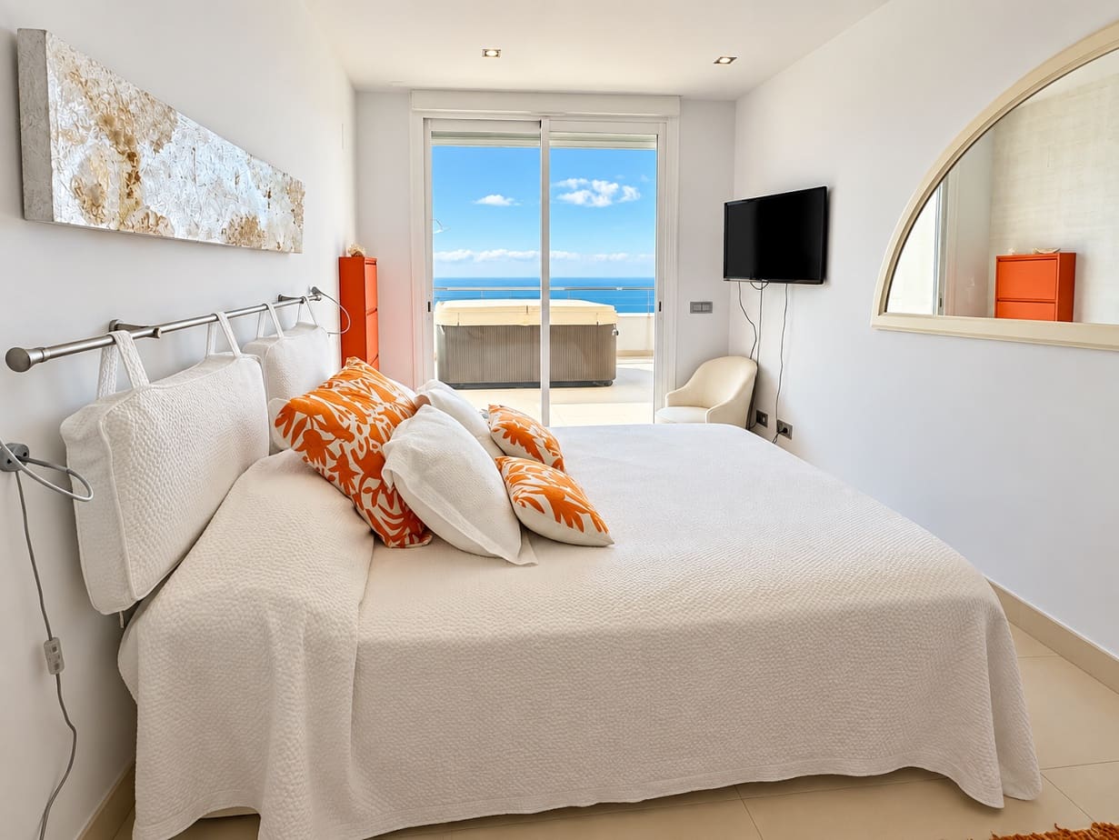 3 bedroom Apartment for sale in Altea with pool garage - € 750,000 (Ref: 8662081)