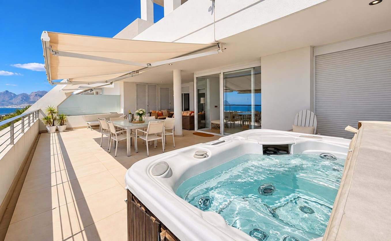 3 bedroom Apartment for sale in Altea with pool garage - € 750,000 (Ref: 8662081)