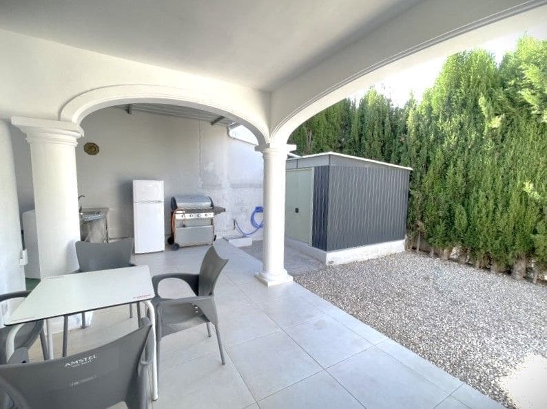 3 soveværelse Bungalow til salg i Calpe / Calp med swimmingpool garage - € 315.000 (Ref: 8682098)
