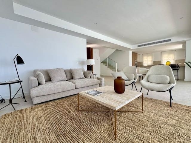 3 sypialnia Willa na sprzedaż w Altea z basenem garażem - 1 500 000 € (Ref: 8682099)