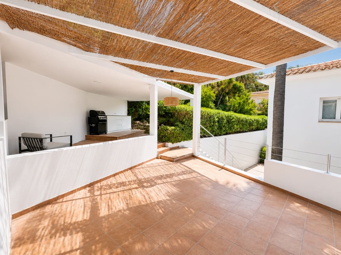 Chalet de 3 habitaciones en Altea en venta con piscina garaje - 1.500.000 € (Ref: 8682099)