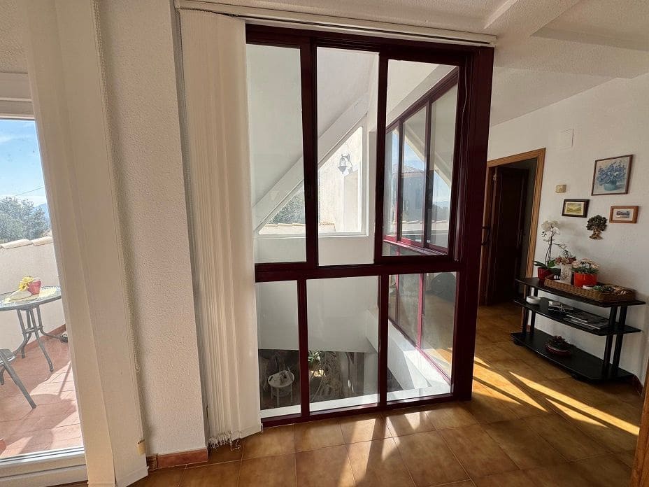 3 makuuhuone Huvila myytävänä paikassa Altea mukana uima-altaan 
autotalli - 520 000 € (Ref: 8821713)