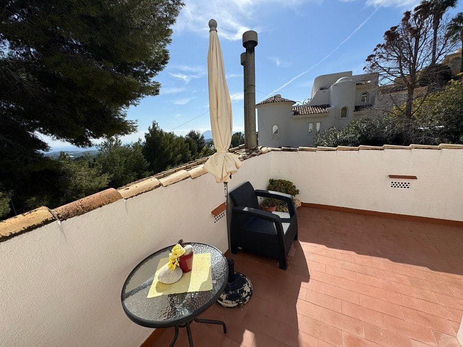 3 makuuhuone Huvila myytävänä paikassa Altea mukana uima-altaan 
autotalli - 520 000 € (Ref: 8821713)