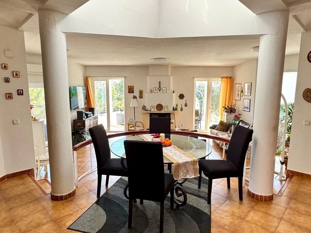 3 makuuhuone Huvila myytävänä paikassa Altea mukana uima-altaan 
autotalli - 520 000 € (Ref: 8821713)