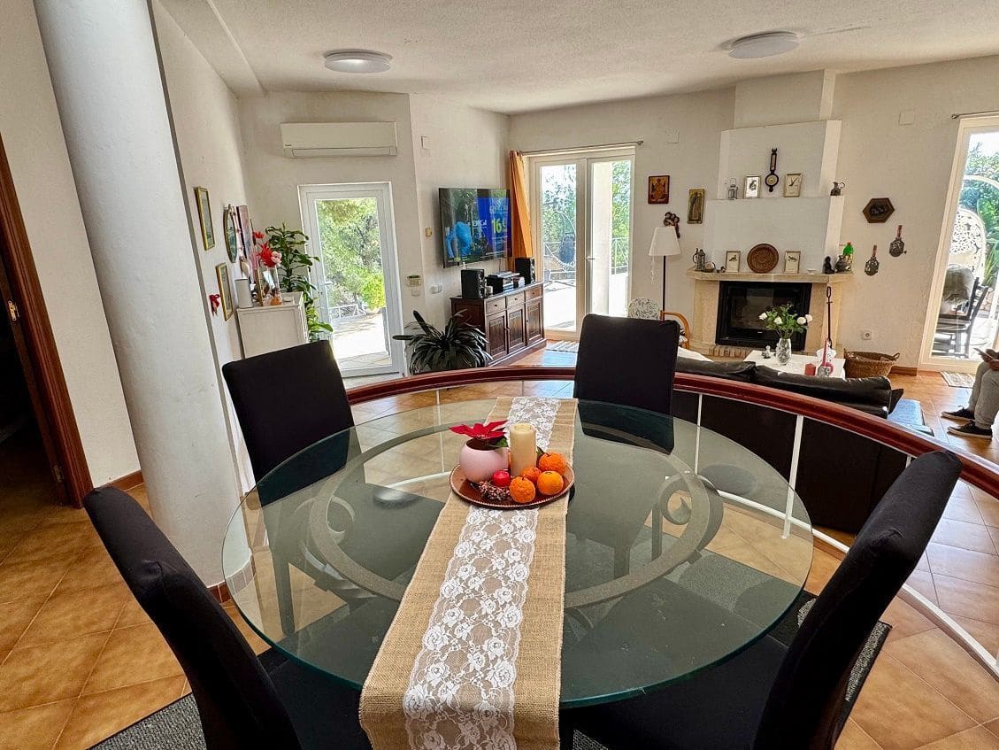 3 makuuhuone Huvila myytävänä paikassa Altea mukana uima-altaan 
autotalli - 520 000 € (Ref: 8821713)