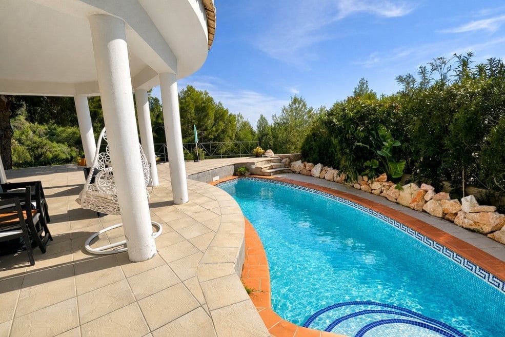 3 bedroom Villa for sale in Altea with pool garage - € 520,000 (Ref: 8821713)