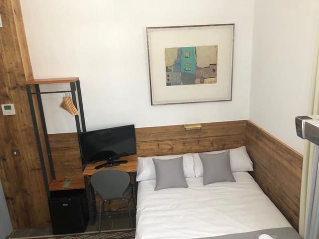 7 bedroom Hotel for sale in Altea - € 960,000 (Ref: 8827235)