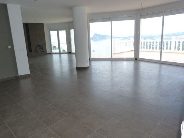 4 bedroom Villa for sale in Altea with pool garage - € 1,195,000 (Ref: 8923520)