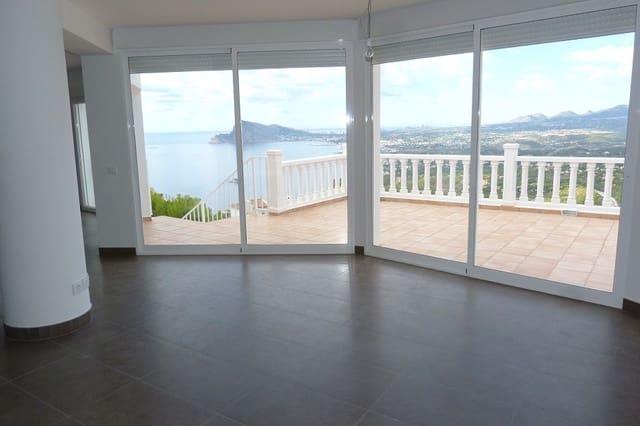 4 Zimmer Villa zu verkaufen in Altea mit Pool Garage - 1.195.000 € (Ref: 8923520)