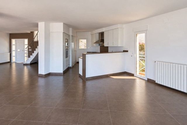 4 Zimmer Villa zu verkaufen in Altea mit Pool Garage - 1.195.000 € (Ref: 8923520)