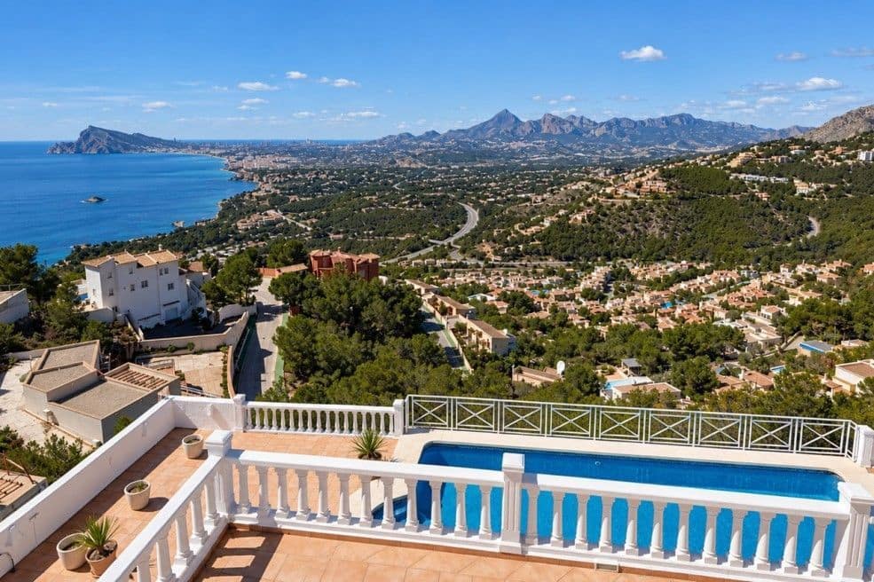 4 Zimmer Villa zu verkaufen in Altea mit Pool Garage - 1.195.000 € (Ref: 8923520)