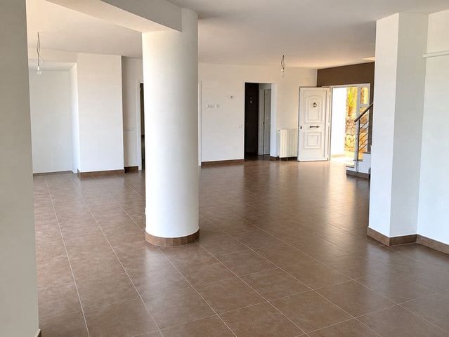4 Zimmer Villa zu verkaufen in Altea mit Pool Garage - 1.195.000 € (Ref: 8923520)
