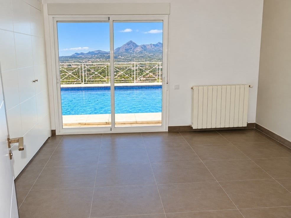 4 Zimmer Villa zu verkaufen in Altea mit Pool Garage - 1.195.000 € (Ref: 8923520)