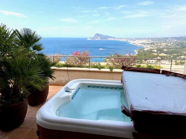3 bedroom Apartment for sale in Altea with pool garage - € 680,000 (Ref: 8928437)