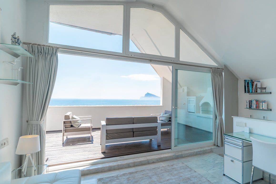 2 bedroom Penthouse for sale in Altea with pool garage - € 795,000 (Ref: 8950102)