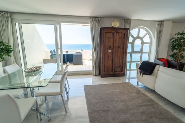 2 bedroom Penthouse for sale in Altea with pool garage - € 795,000 (Ref: 8950102)