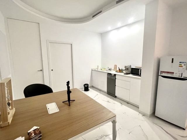 3 bedroom Commercial for sale in Altea with pool garage - € 398,000 (Ref: 8951300)