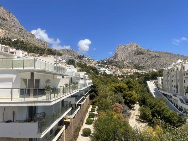 4 soveværelse Villa til leje i Altea med swimmingpool garage - € 4.900 (Ref: 8980119)